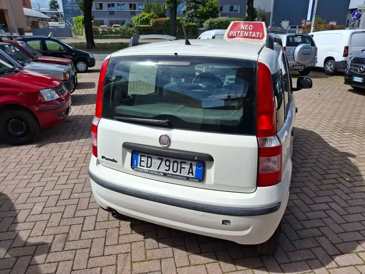 Usata Fiat Panda Dynamic 60 CV (44 kW) 2010 Bianco Utilitaria