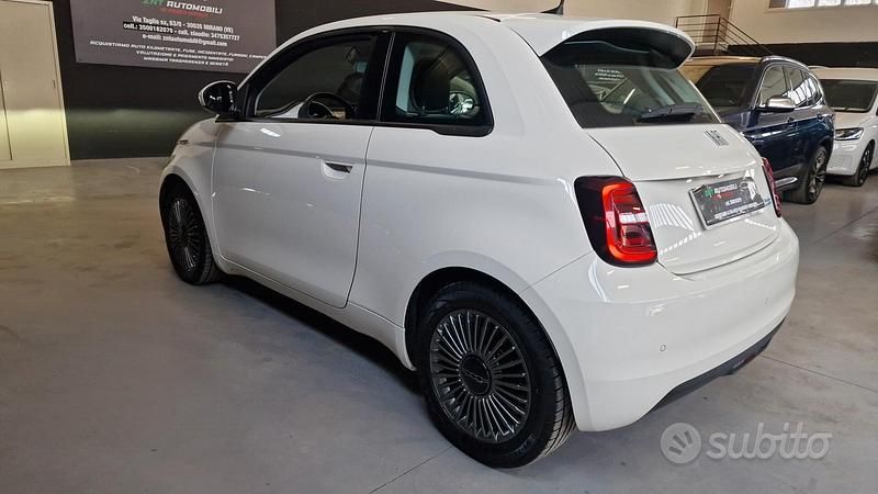 Usata Fiat 500e La Prima 42 kW (58 CV) 2021 Bianco Berlina