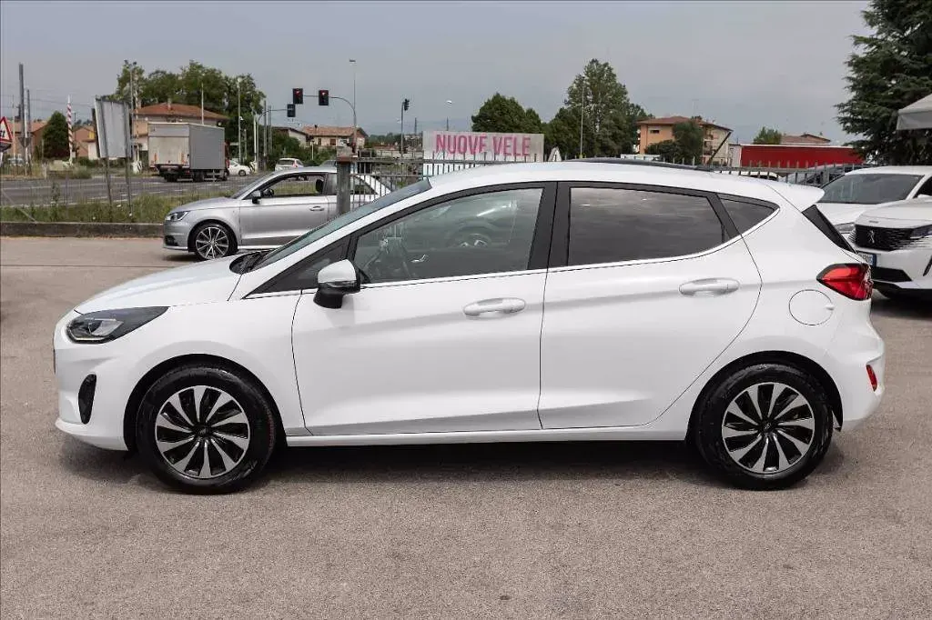 Usata Ford Fiesta Titanium 75 CV (55 kW) 2022 Bianco Utilitaria