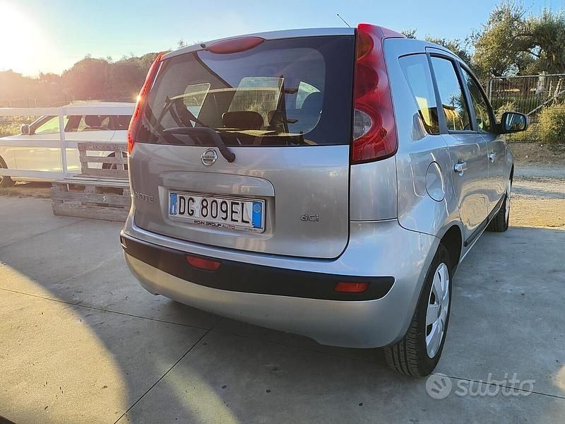 Usata Nissan Note 86 CV (63 kW) 2007 Grigio Monovolume