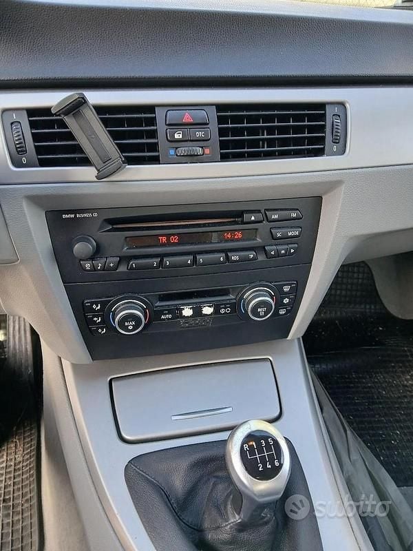 Occasion BMW 320 177 ch (130 kW) 2007 Gris Berline