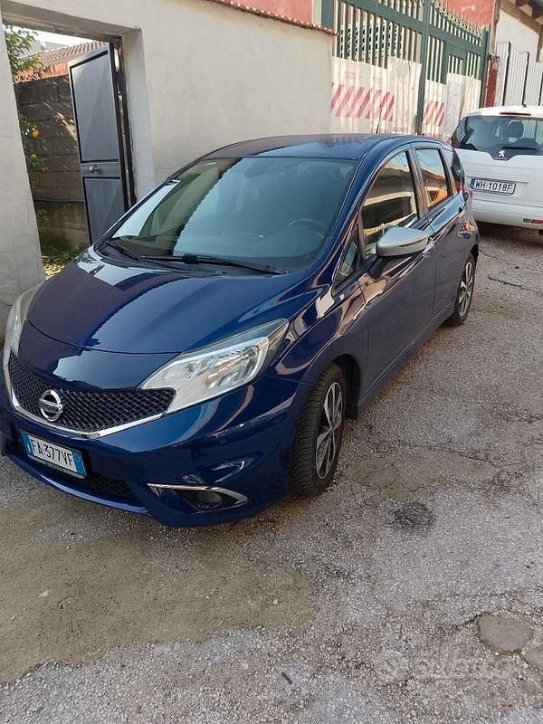 Blu Usata 2015 Nissan Note Tekna Tre volumi | 5600 € (Buon prezzo) - Immagine 1/4