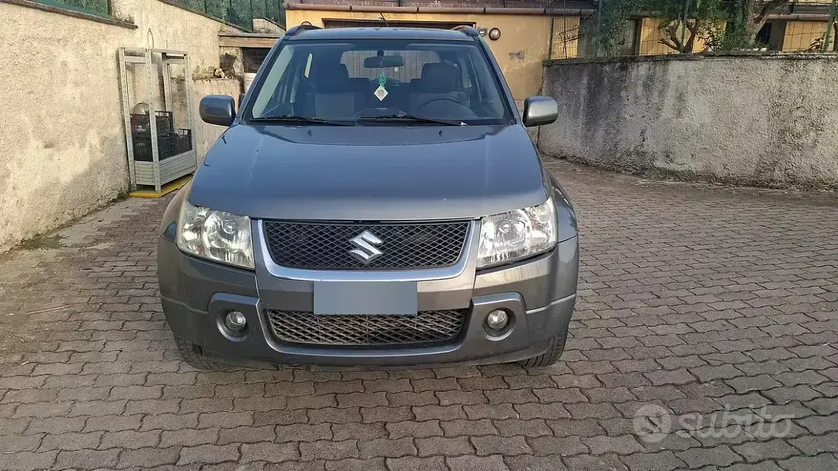 Usata Suzuki Vitara 129 CV (94 kW) 2007 Grigio Station wagon