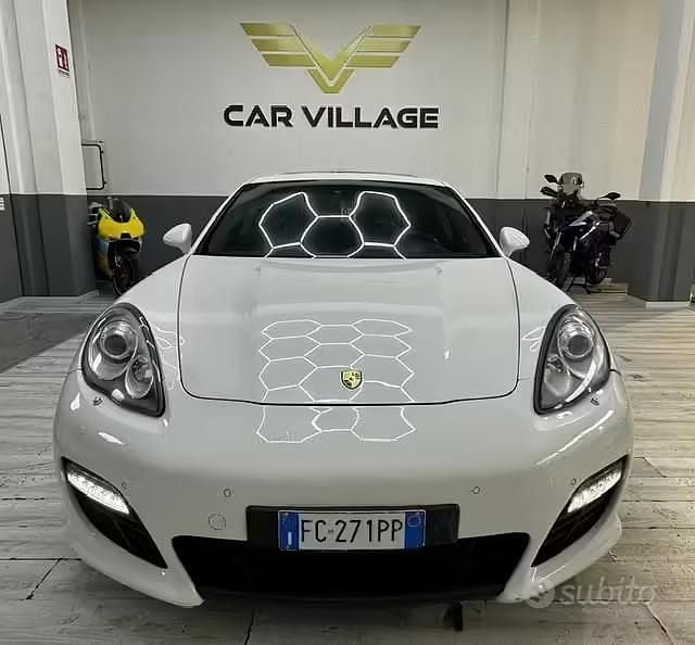 Usata Porsche Panamera 300 CV (220 kW) 2012 Bianco Utilitaria