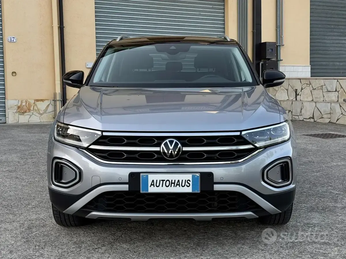 Usata VW T-Roc Style 116 CV (85 kW) 2022 Argento SUV