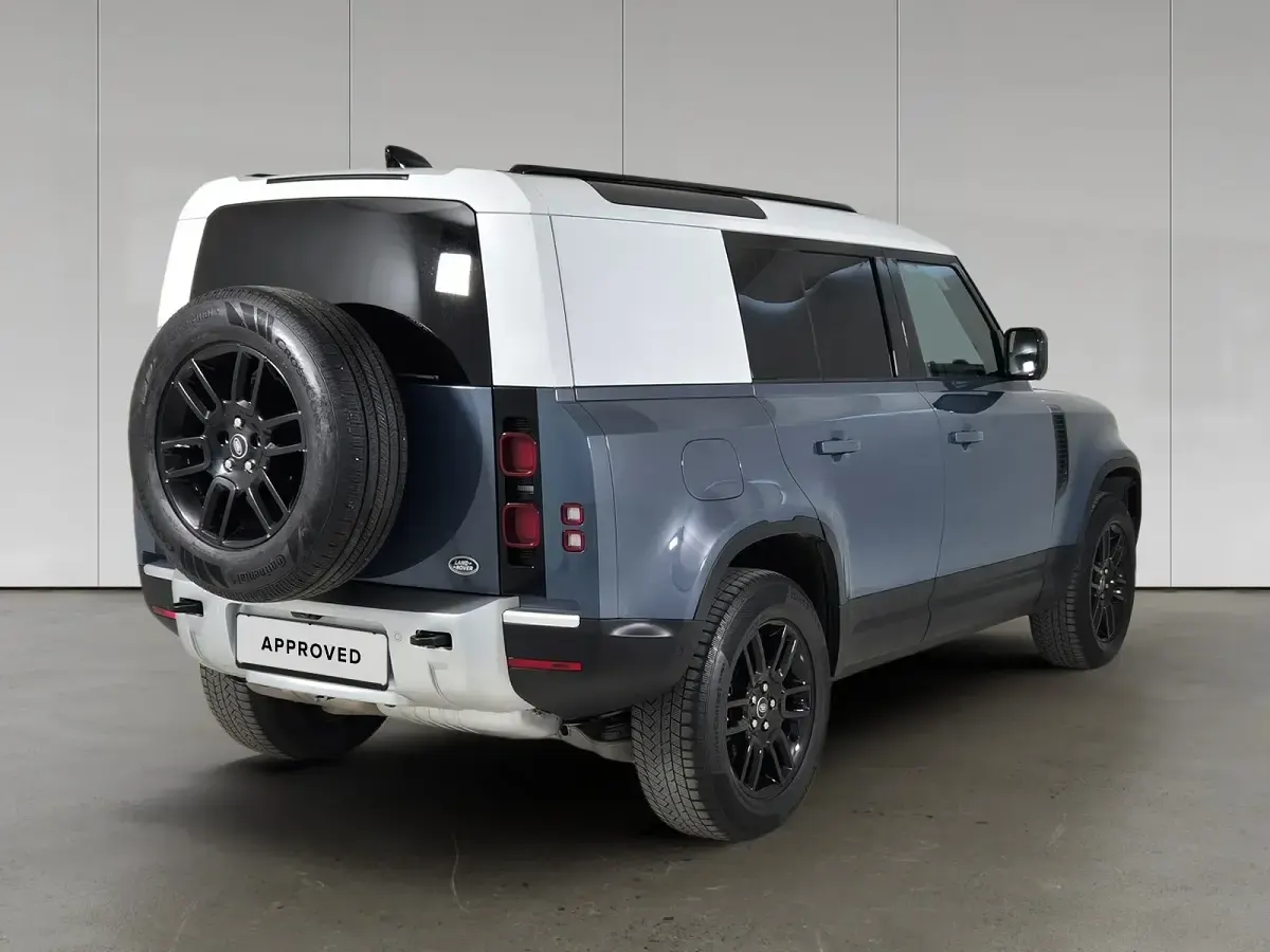Usata Land Rover Defender S 2021 Tasman blue SUV