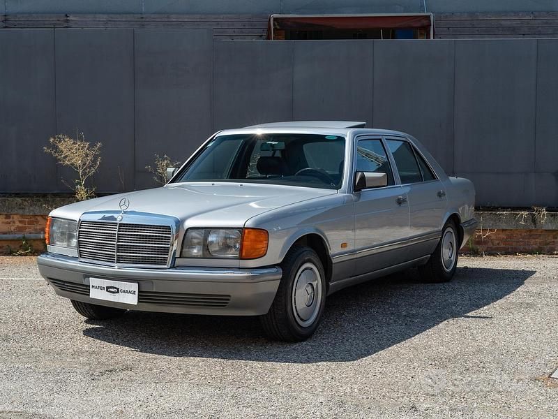Usata Mercedes S300 SE 188 CV (138 kW) 1986 Argento Berlina