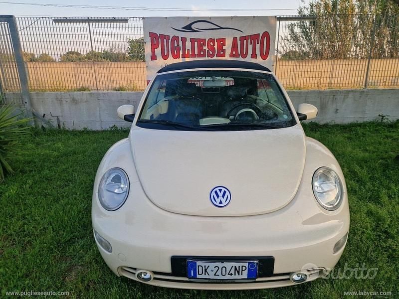 Usata VW New Beetle 102 CV (75 kW) 2004 Bianco Utilitaria
