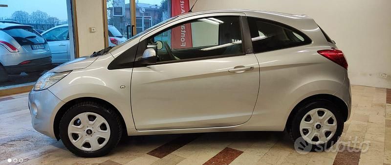 Usata Ford Ka Plus Titanium 69 CV (50 kW) 2013 Grigio Utilitaria