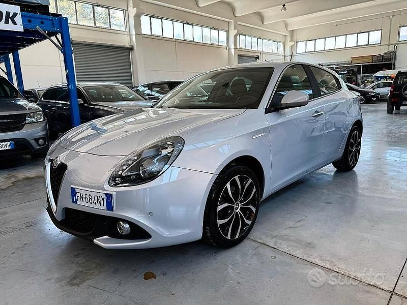 Usata Alfa Romeo Giulietta Business 120 CV (88 kW) 2016 Utilitaria