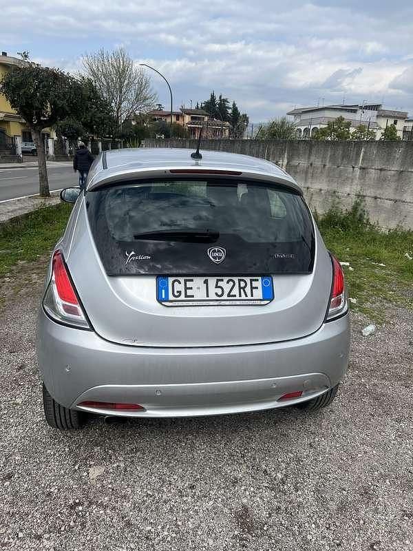 Usata Lancia Ypsilon Gold 69 CV (50 kW) 2021 Utilitaria