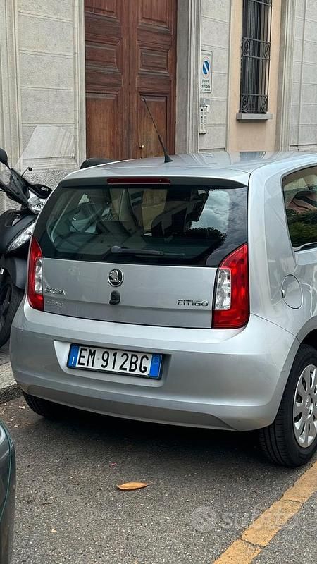 Usata Skoda Citigo 60 CV (44 kW) 2011 Grigio Utilitaria
