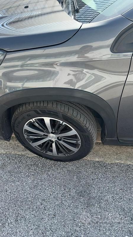 Usata Peugeot 2008 Allure 99 CV (72 kW) 2017 Grigio SUV