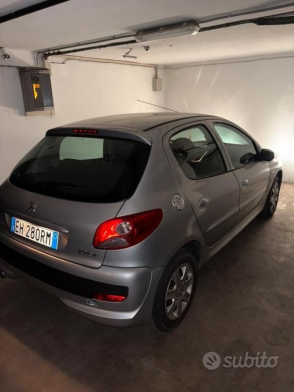 Usata Peugeot 206+ 68 CV (50 kW) 2011 Grigio Utilitaria