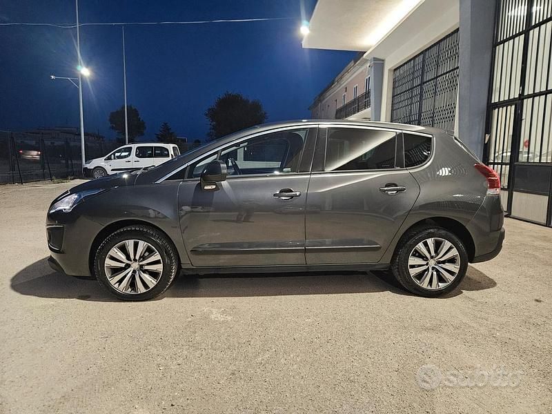 Usata Peugeot 3008 Allure 120 CV (88 kW) 2015 Grigio Monovolume
