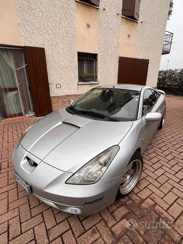 Usata Toyota Celica T2 143 CV (105 kW) 2000 Coupé
