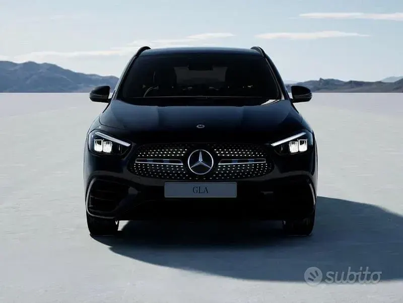 Nuova Mercedes GLA200 AMG line 2025 Nero SUV