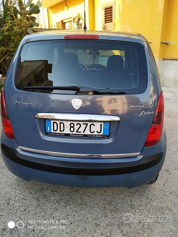 Usata Lancia Musa 2006 Blu Monovolume