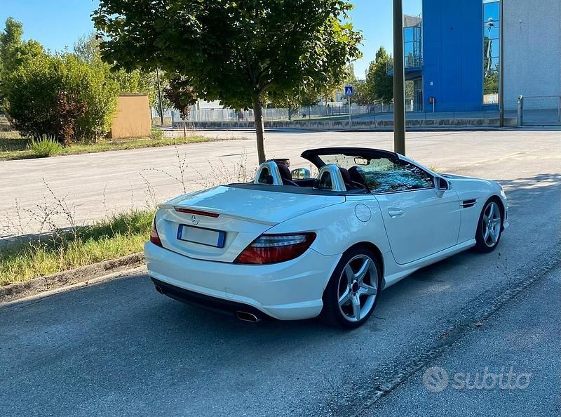 Usata Mercedes SLK200 Premium 184 CV (135 kW) 2011 Bianco Cabrio