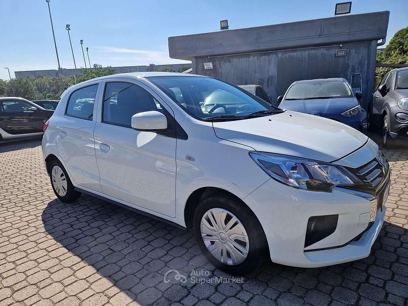 Usata Mitsubishi Space Star 71 CV (52 kW) 2021 Bianco Utilitaria