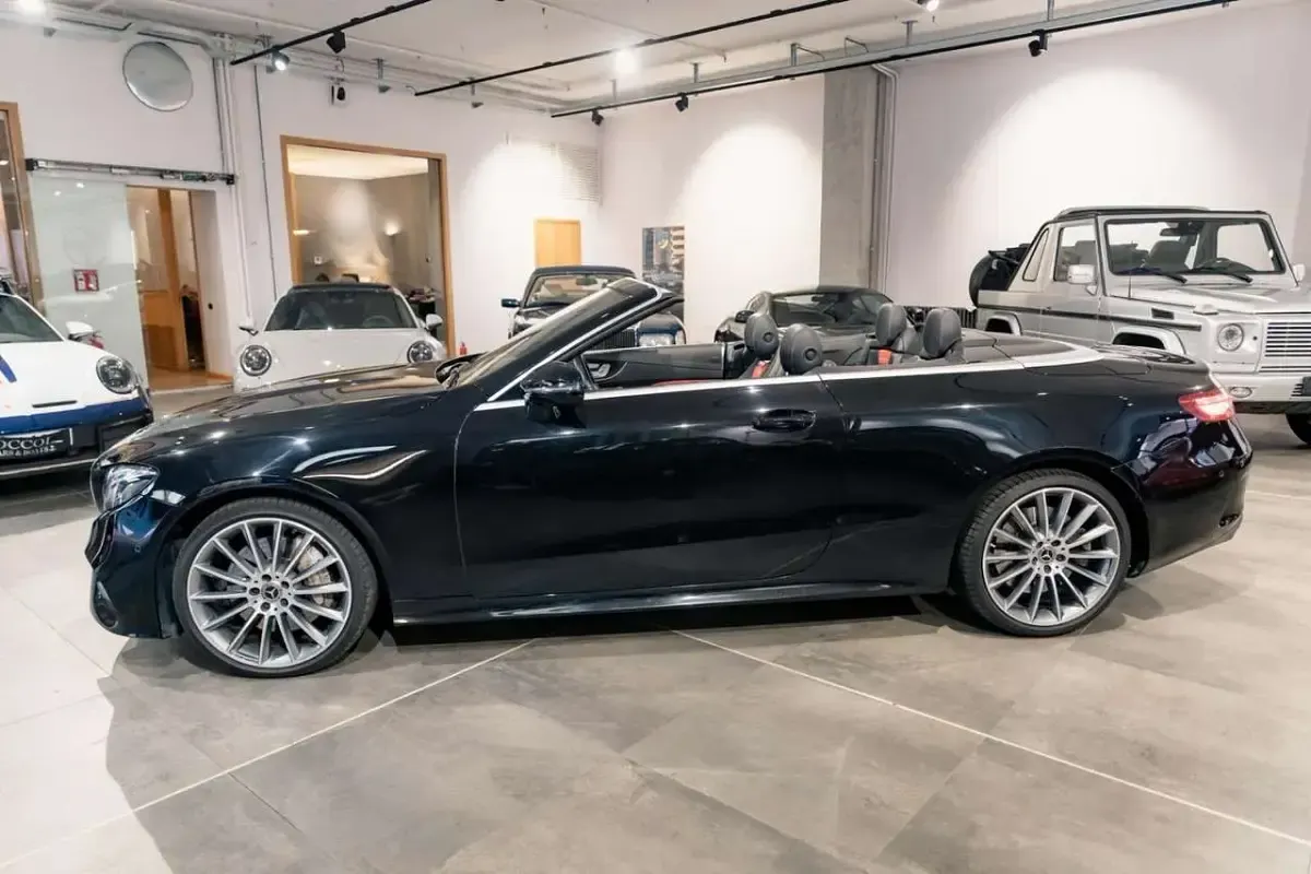 Usata Mercedes E450 AMG line 367 CV (269 kW) 2019 Nero Cabrio