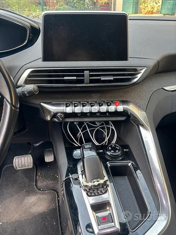 Usata Peugeot 3008 Allure 131 CV (96 kW) 2020 Station wagon