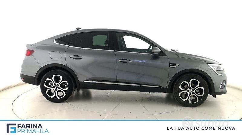 Usata Renault Arkana Intens 143 CV (105 kW) 2021 Grigio scuro SUV