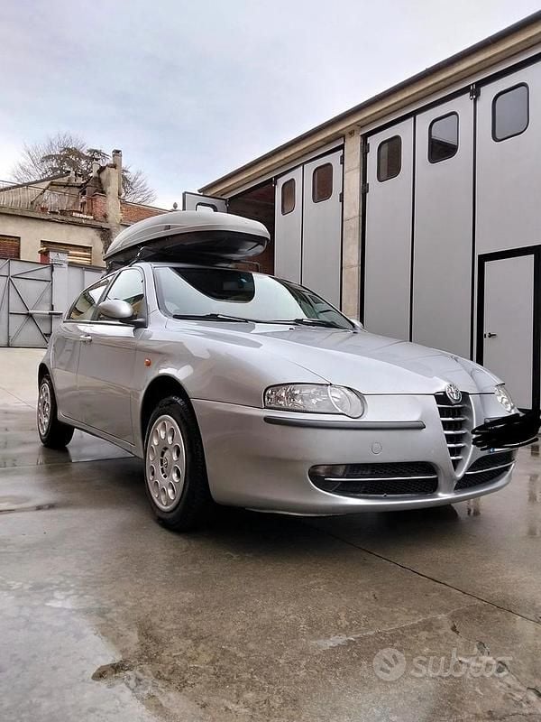 Usata Alfa Romeo 147 2003 Grigio Utilitaria