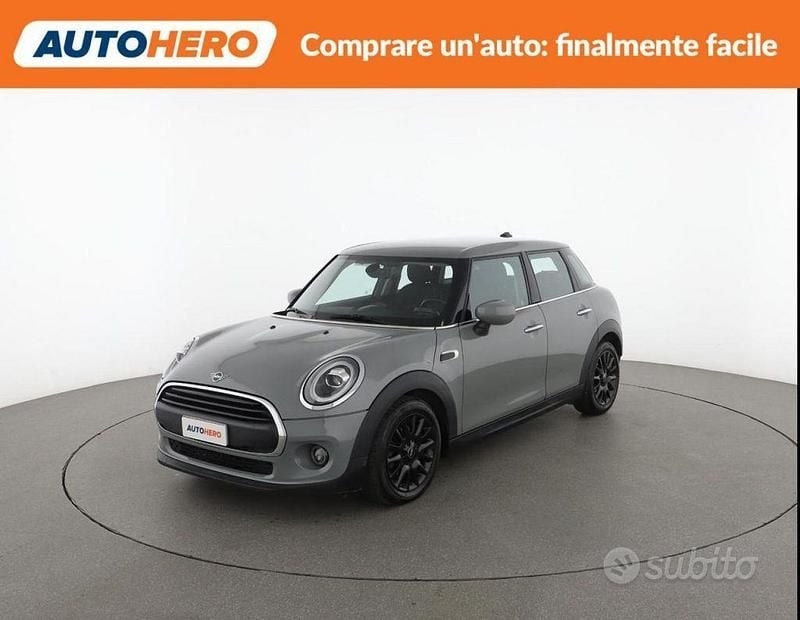 Usata Mini ONE 102 CV (75 kW) 2021 Grigio Utilitaria