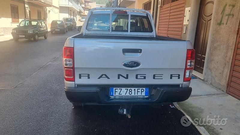 Usata Ford Ranger Limited 170 CV (125 kW) 2019 Argento Pick-up