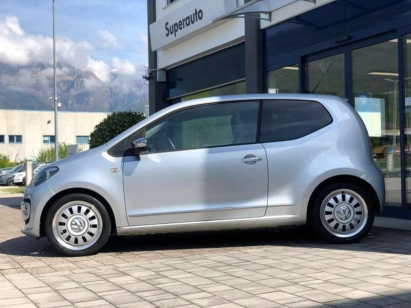 Begagnad VW up! 75 HK (55 kW) 2012 Silver Halvkombi