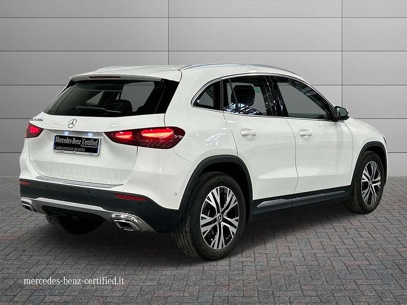 Usata Mercedes GLA180 Advanced 116 CV (85 kW) 2025 Bianco polare SUV