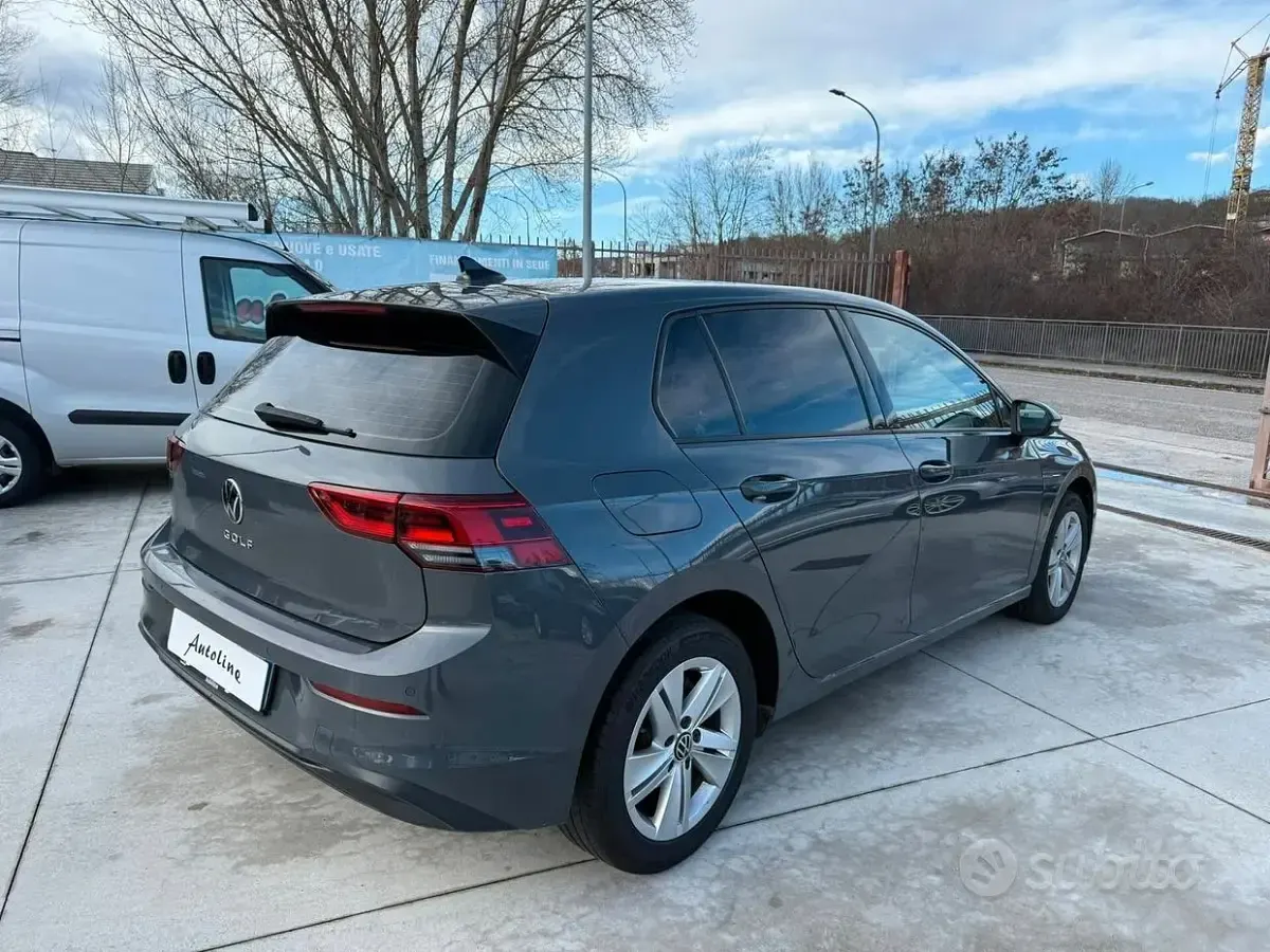 Usata VW Golf VII 116 CV (85 kW) 2021 Grigio Utilitaria