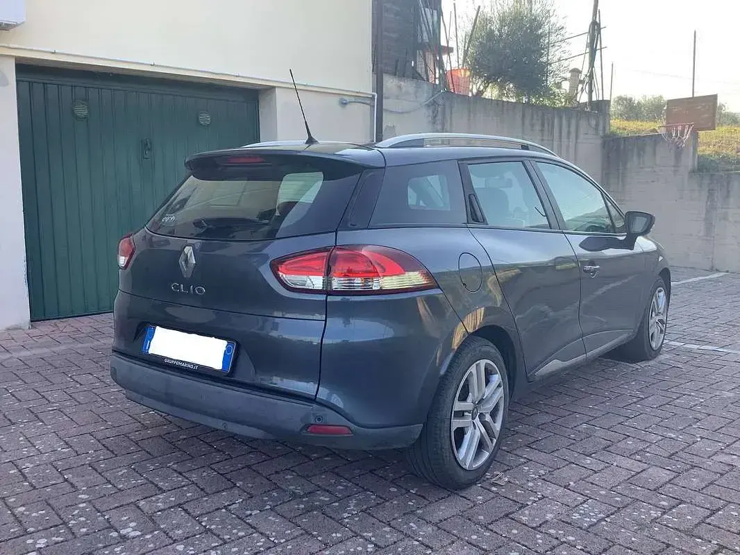 Usata Renault Clio Business 75 CV (55 kW) 2019 Grigio Station wagon