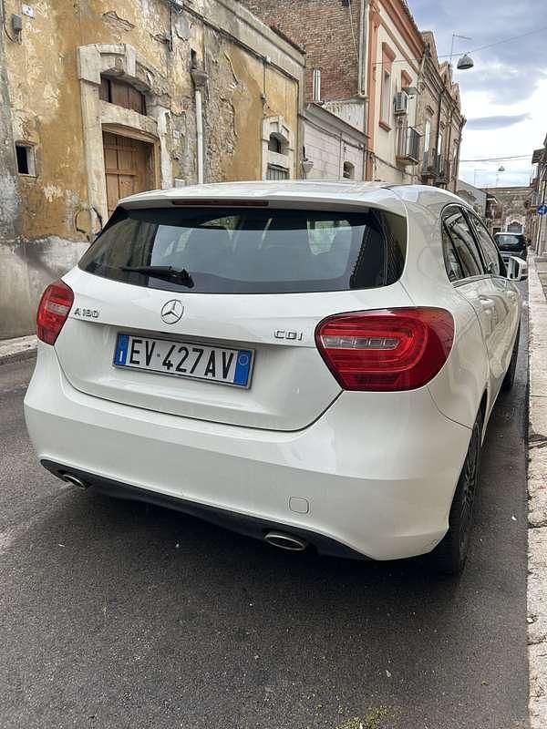 Usata Mercedes A180 109 CV (80 kW) 2013 Berlina