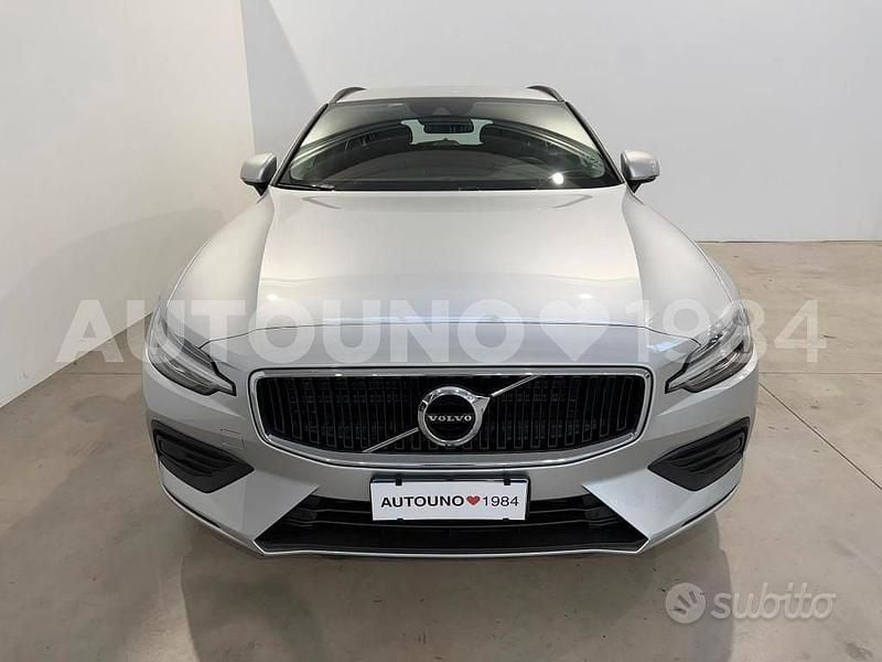 Usata Volvo V60 Business Edition 197 CV (144 kW) 2021 Grigio Station wagon