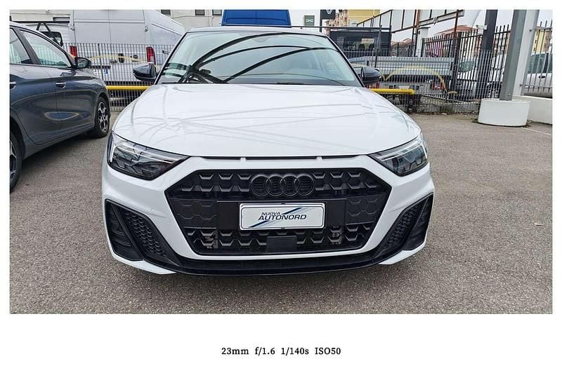 Usata Audi A1 Ambiente 116 CV (85 kW) 2025 Bianco perla SUV