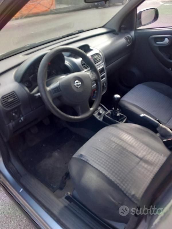 Usata Opel Corsa 2006 Grigio Utilitaria