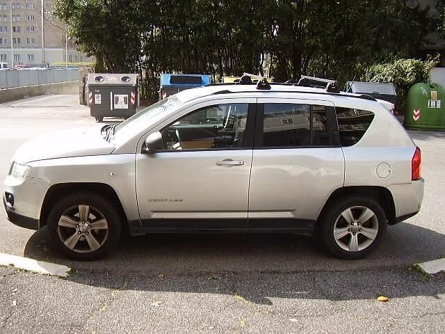 Usata Jeep Compass Limited 136 CV (100 kW) 2012 Argento SUV