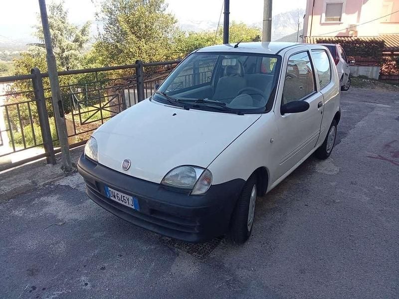 Usata 2009 Fiat 600 Due volumi | 2300 € (Buon prezzo) - Immagine 1/4
