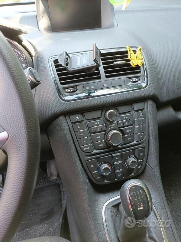 Usata Opel Meriva Cosmo 95 CV (69 kW) 2015 Bianco Monovolume