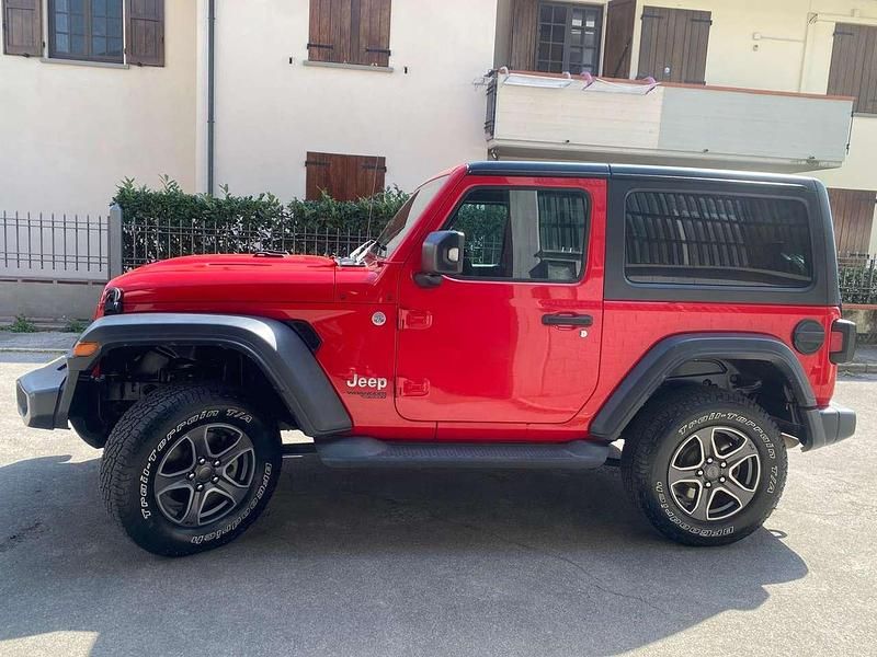 Usata Jeep Wrangler Sport 200 CV (147 kW) 2019 Rosso SUV