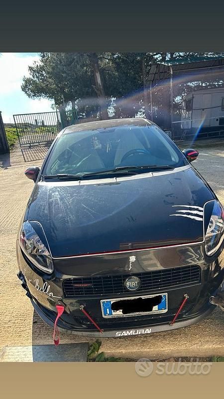 Usata Fiat Grande Punto 90 CV (66 kW) 2007 Nero Utilitaria