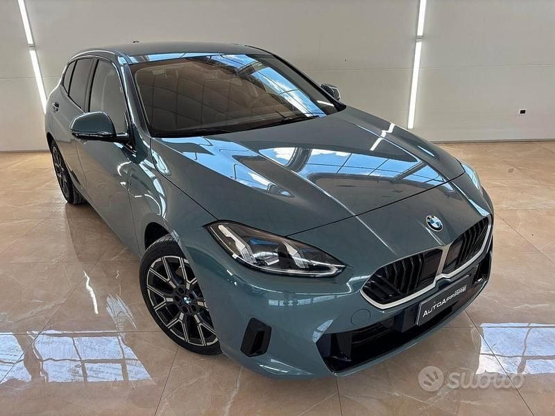 Gebraucht BMW 118 150 PS (110 kW) 2024 Grün Kleinwagen
