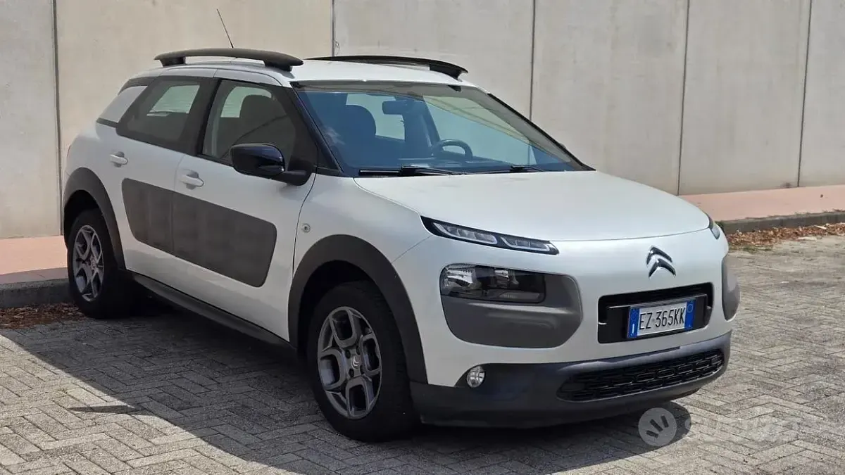 Usata Citroën C4 Cactus 82 CV (60 kW) 2015 Bianco Utilitaria