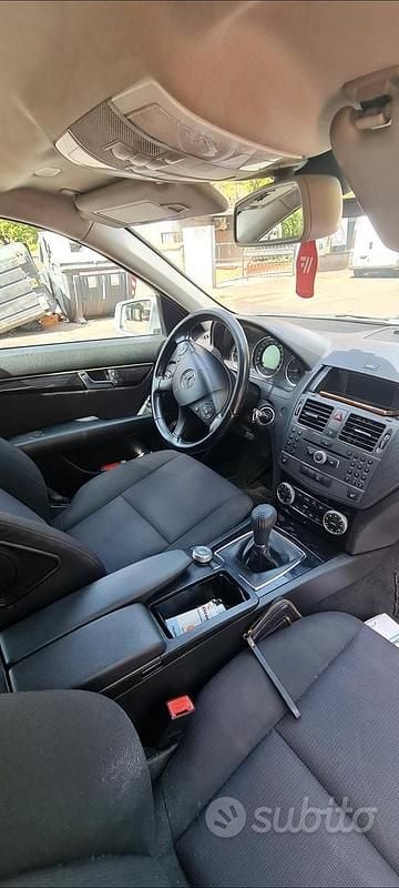 Usata Mercedes C220 170 CV (125 kW) 2009 Grigio Station wagon