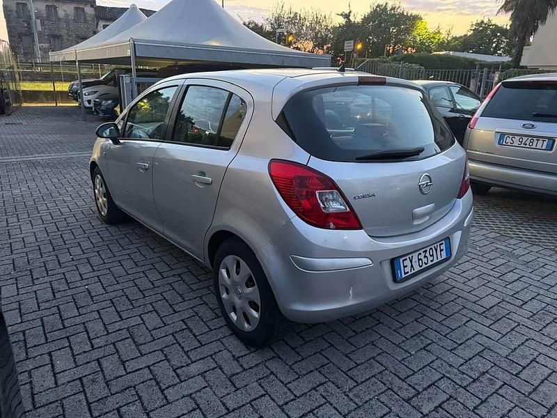 Usata Opel Corsa Edition 86 CV (63 kW) 2015 Grigio Utilitaria