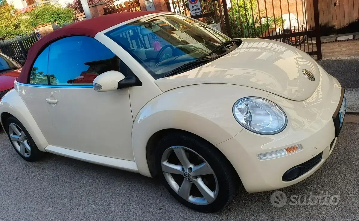 Usata VW New Beetle Edition 102 CV (75 kW) 2009 Bianco Utilitaria