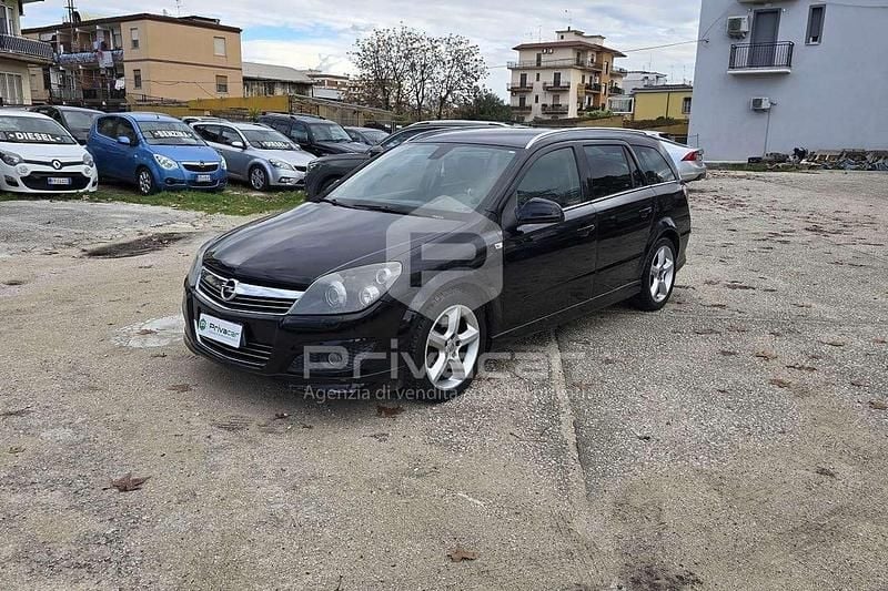 Blu Usata 2010 Opel Astra Edition Station wagon | 2499 € (Ottimo prezzo) - Immagine 1/4