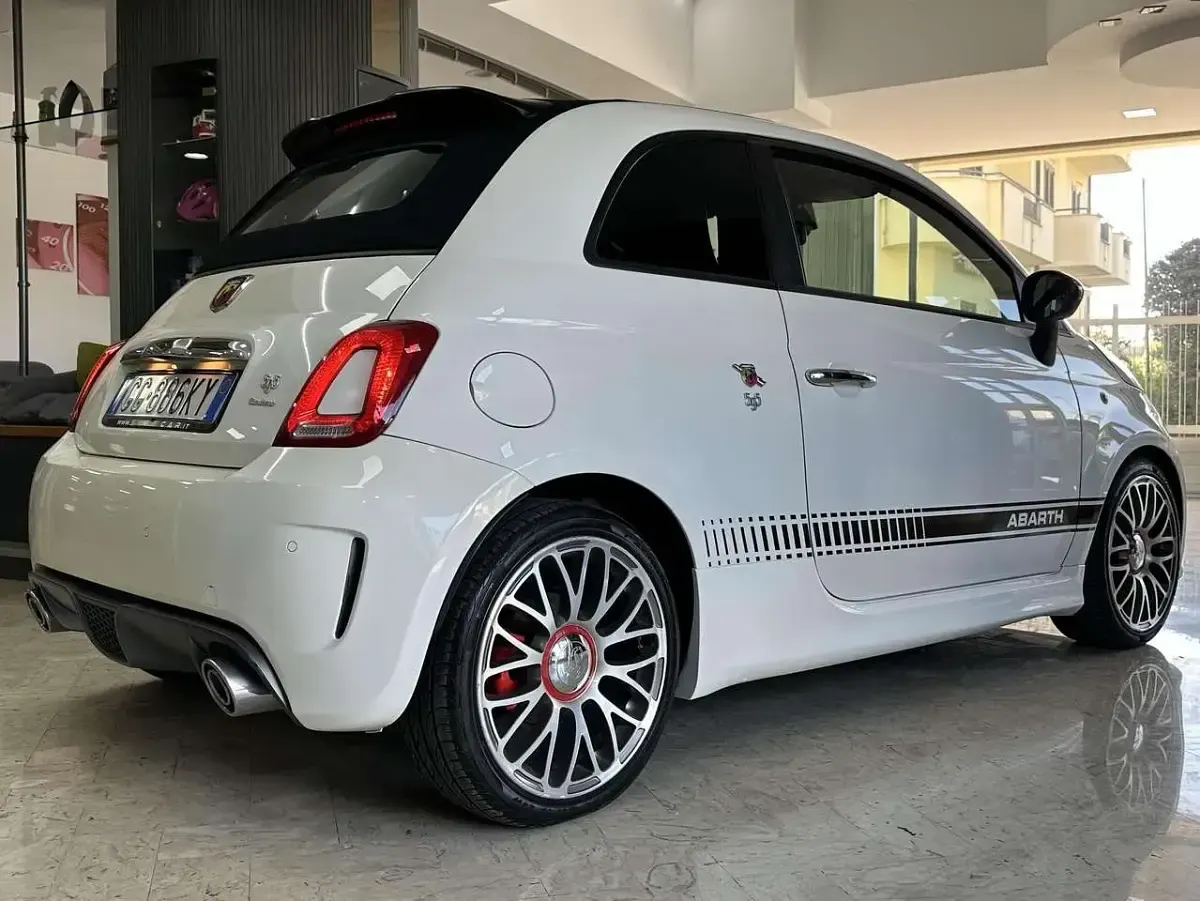 Usata Abarth 595C Turismo 159 CV (116 kW) 2014 Bianco Cabrio